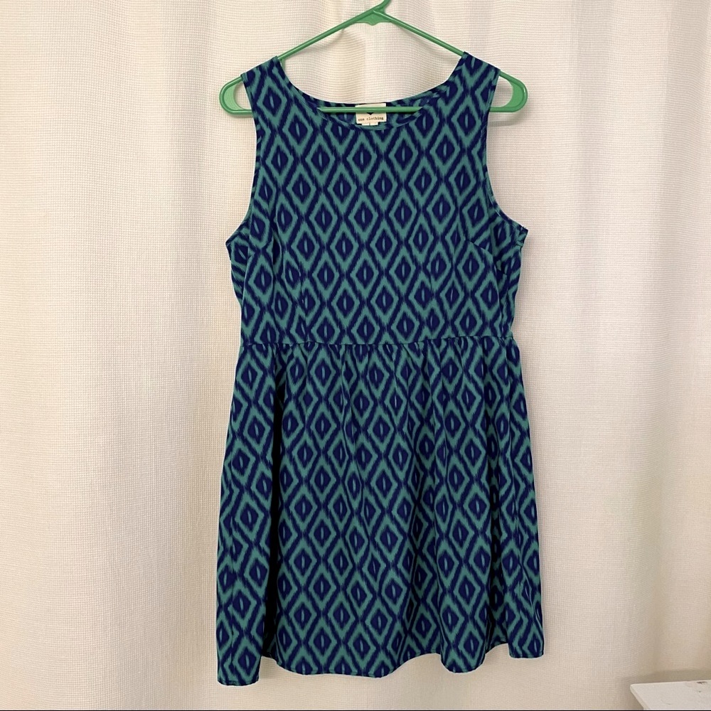 Women’s Lightweight Patterned Dress